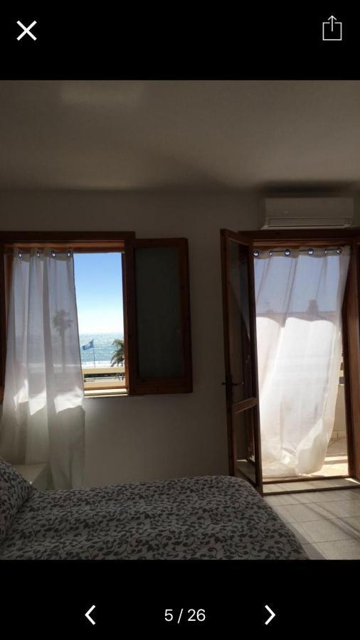 BeachFront Rooms Marina di Ragusa Buitenkant foto