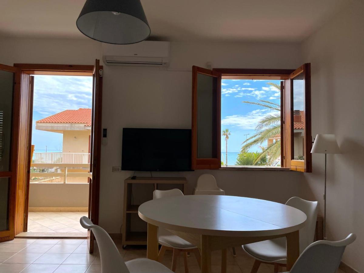 BeachFront Rooms Marina di Ragusa Buitenkant foto